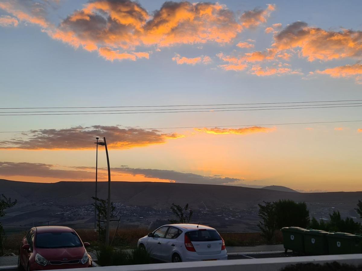 נופש בעמק Poriyya Exterior foto